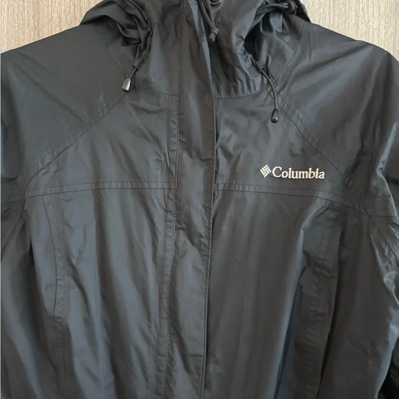 Columbia Women’s Size Small Rain Jacket - Picture 2 of 10